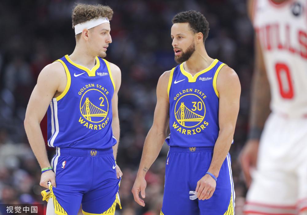 其队友们 其队友们