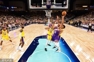 西蒙斯的竞 西蒙斯的竞