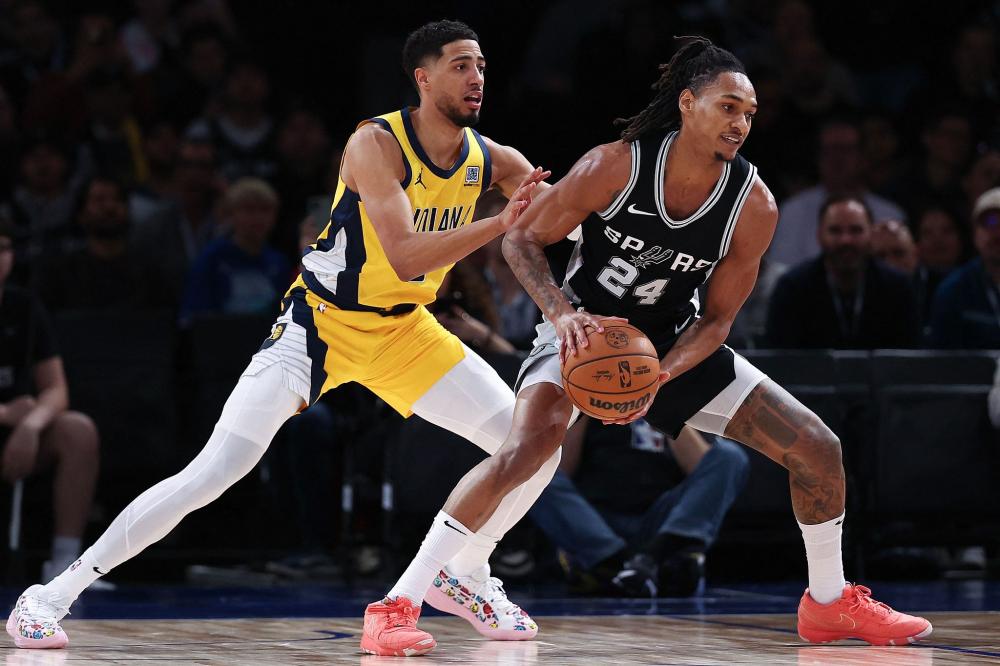 起亚冠奖杯 起亚冠奖杯